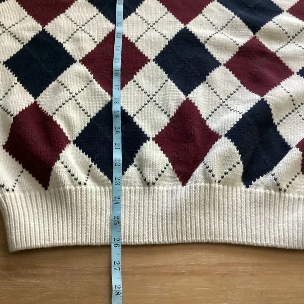 Jos. A. Bank Joe's Sport Argyle V-Neck Sweater - Cream & Burgundy -cotton XL